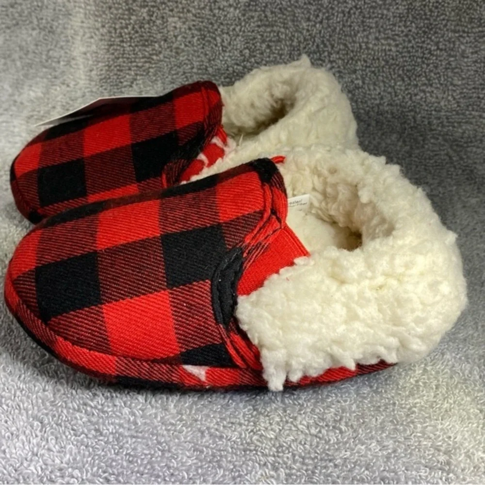 Holiday‎ Time Slippers Plaid Size 5-6 unisex